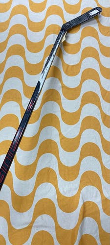 Intermediate Bauer Vapor X:40 Hockey Stick Right Handed PM9 67 Flex (Used)