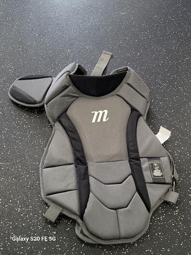 Used Marucci CATCHERS SELECT Catchers Chest Protector Grey Intermed 11849-S000042448