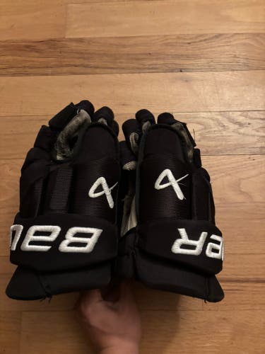 Union College NCAA D1 Bauer Vapor Team Pro Gloves 14" Pro Stock (Used)