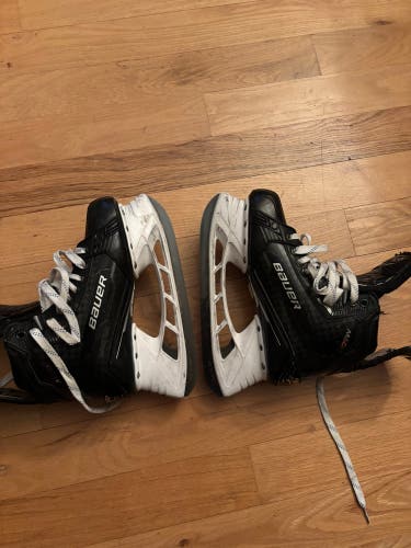 2022 Bauer Supreme Mach Hockey Skates 8 (Used)