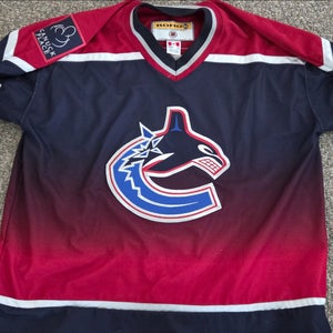 Canucks gradient alternate jersey