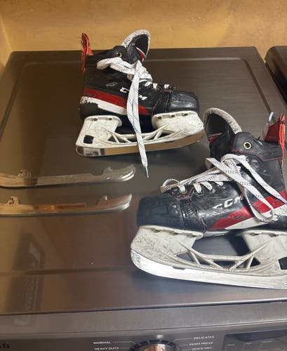 CCM JetSpeed FT4 Pro with 3 sets of steel