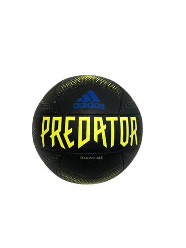 Used Adidas Predator Size 5 Size Soccer 11692-S000155023