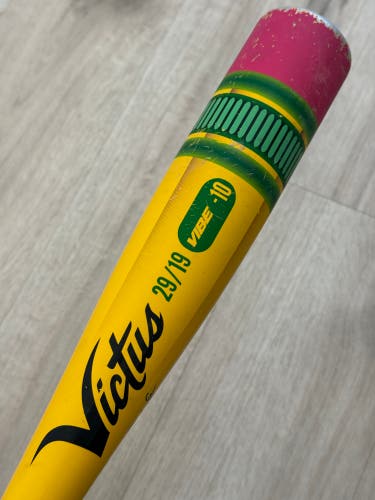 2024 Victus Vibe Pencil Alloy USABat (-10) 19 oz 29"