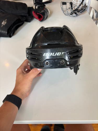 Small Bauer Re-Akt 75 Helmet (Used)
