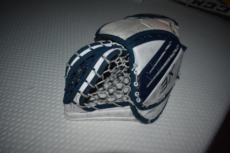 Bauer S21 3X Hockey Goalie Catch Glove, Regular, Senior