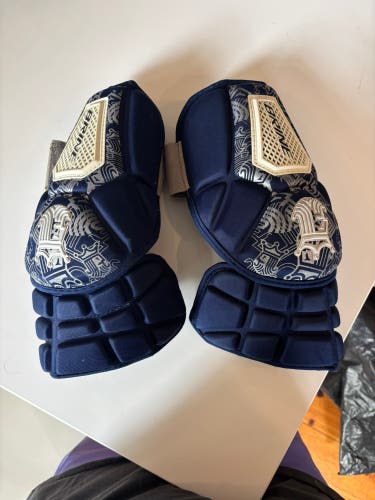 Medium Adult Brine King Arm Pads (Used)