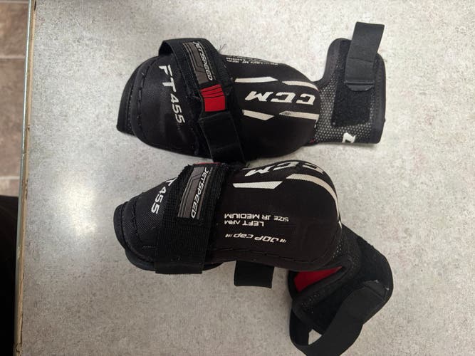 Junior Medium CCM FT455 Elbow Pads (Used)