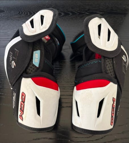 Medium CCM JetSpeed FT6 Pro Elbow Pads (Used)