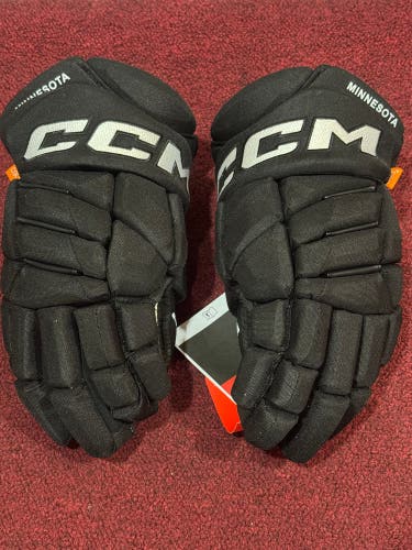 CCM HGPJSPP Gloves 14" Pro Stock (New) Item#SS14PW