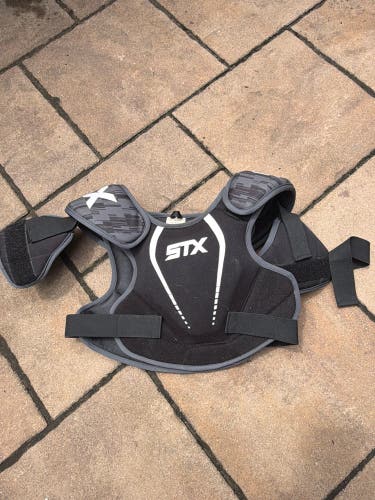 Medium Youth STX Stallion 75 Shoulder Pads (Used)