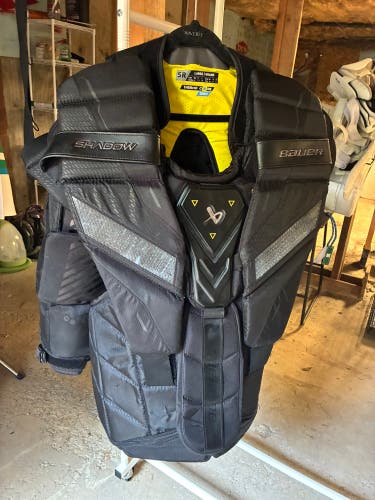 Large Bauer Supreme Shadow Goalie Chest Protector (Used)