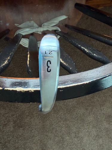 Men's Cleveland Cg16 3 iron Left Hand Stiff Flex Steel Shaft 38.25" (Used)