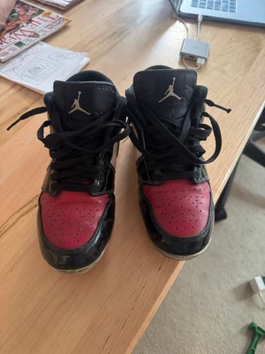 Red/ Patent Black/ White Size M 7.0 (W 8.0) Nike Jordan 1 Retro Low Top Molded Cleats (Used)