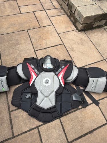 XL Vaughn Ventus SLR3 Goalie Chest Protector (Used)