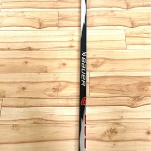 Senior Bauer Vapor League Right Handed Hockey Stick P92 77 Flex (New)
