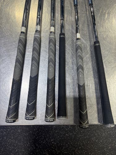 Callaway Apex Pro Right Handed Iron Set (Used)