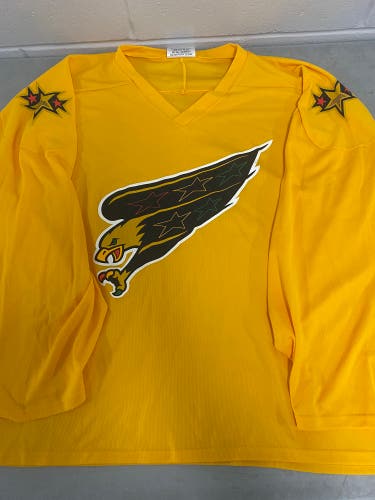 Eagles Mens large Jersey