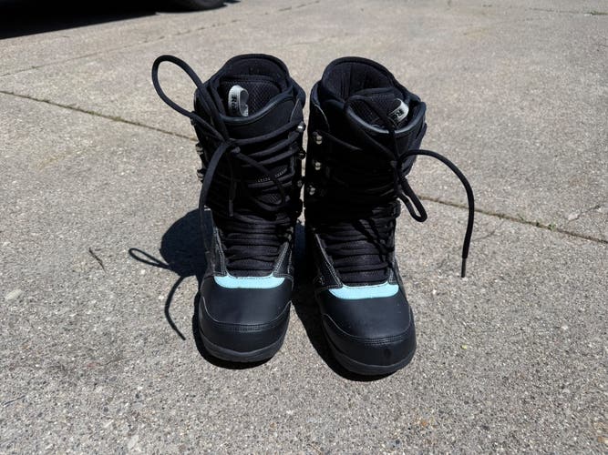 Men's Size M 8.5 (W 9.5) Rossignol Snowboard Boots Soft Flex (Used)