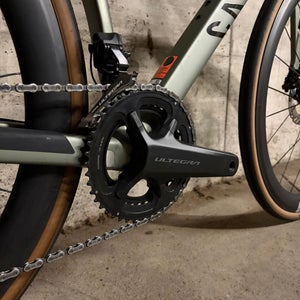 Unisex 2025 Canyon Endurace CF SLX 8 Di2 GRC Road Bike XL (Used)