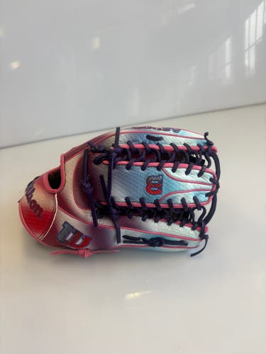 Wilson A2000 OT7SS RH Outfield Baseball Glove 12.75" (New)