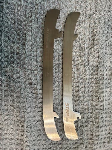 CCM Step Steel 238 mm (New)