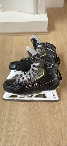 Bauer Elite Goalie Skates Size 2 D