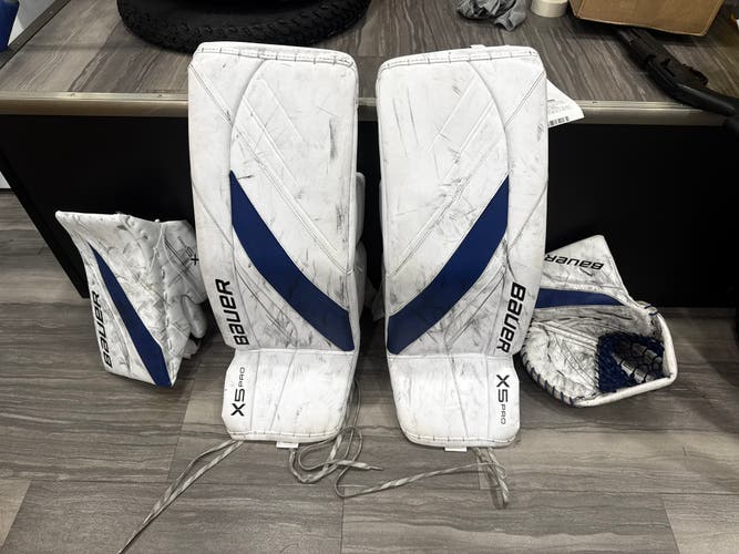 31" 2024 Bauer Vapor X5 Pro Regular Goalie Full Set (Used)