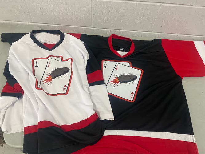 Two Aces XL Men's Jerseys (NEW)