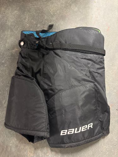 Youth Large Bauer X Hockey Pants (Used)