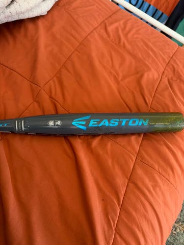(cracked) 2018 Easton Ghost Composite Bat (-10) 23 oz 33" (Used)