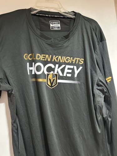 Vegas Golden Knights Fanatics Authentic Pro locker room long sleeve shirt Gray men's XL (Used)