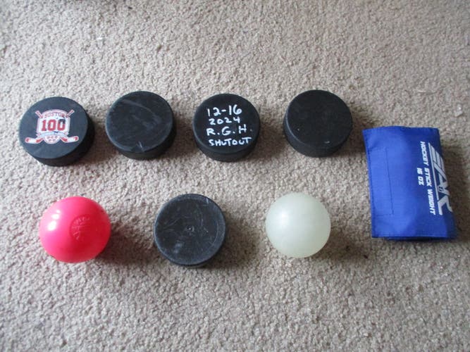 Hockey Stick Handling 4 Ice Pucks 2 Street Hockey Balls 1 Street Puck 1 Stick Weight