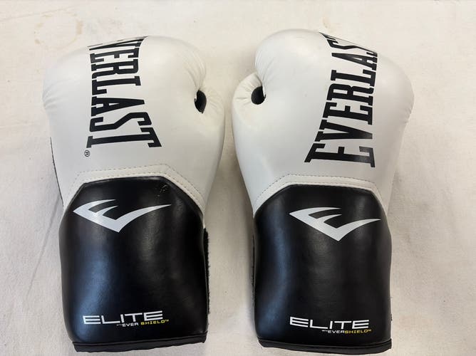 Everlast adult size med 12oz Elite with ever shield boxing gloves
