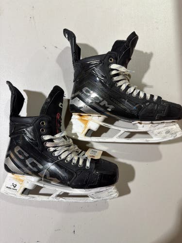 Senior CCM JetSpeed FT6 Pro Hockey Skates Regular Width Pro Stock 10 (Used) 9884