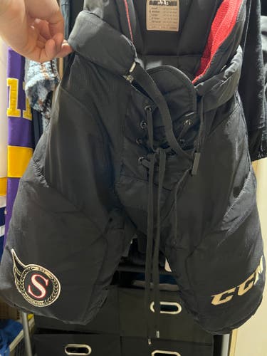 Men's Senior Medium CCM HP45 Hockey Pants Pro Stock (Used)