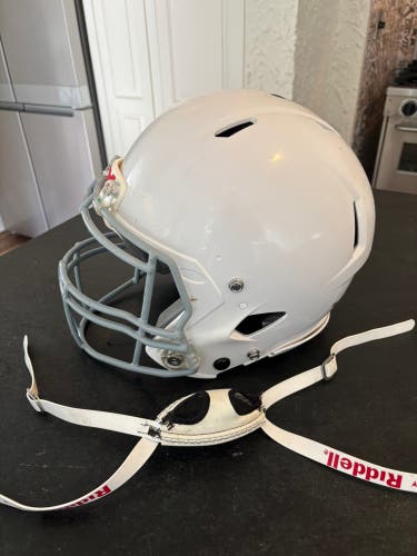 White Youth Small Riddell Speed Icon Helmet (Used)