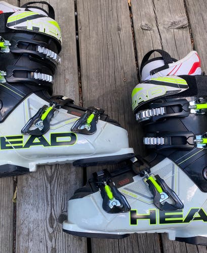 Mondo 27 & 27.5 Men's HEAD Vector Ski Boots Medium Flex (Used)