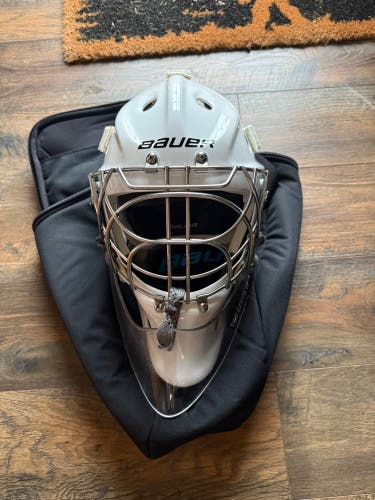 Senior Large Bauer 940 Goalie Mask (Used)