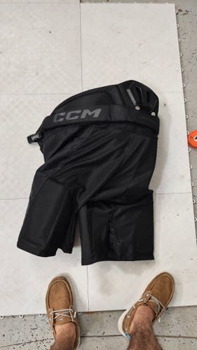 Senior Large CCM JetSpeed Control Hockey Pants (New)