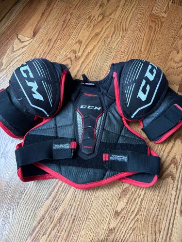 Large Junior CCM JetSpeed Edge Shoulder Pads (Used)