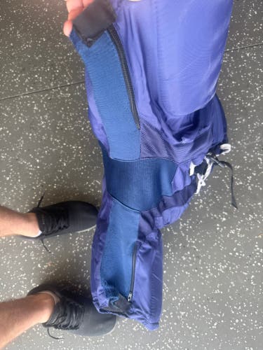 Men's Senior Large Nike Hockey Pants (Used)