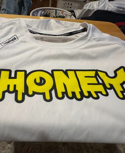 White Small Men's Shirt (Used)