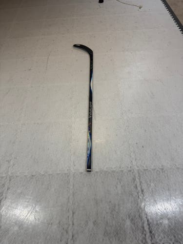 Intermediate Bauer Vapor Flylite Right Handed Hockey Stick P92 55 Flex (Used)