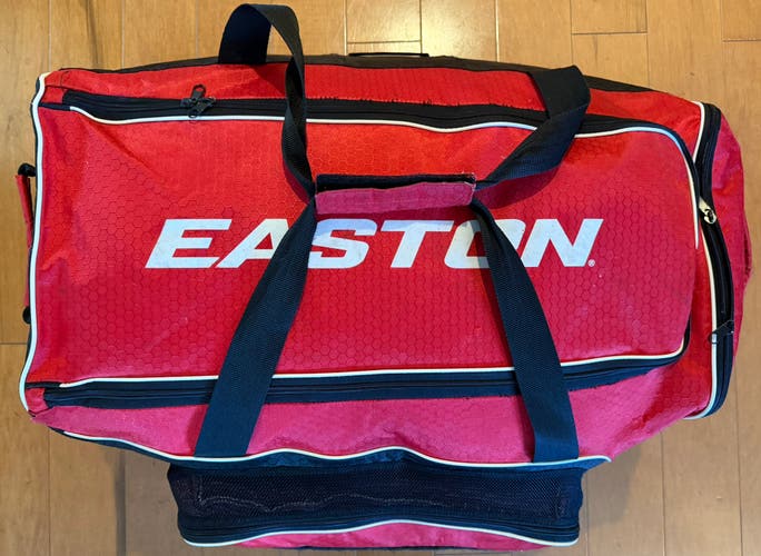 Easton Wheeled Hockey Equipment Bag (34" x 24" x 17") – Telescopic Handle (Used)