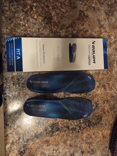 Bauer Aetrex Orthotic Hockey Skate Insoles Junior Size 4-4.5 Fit A