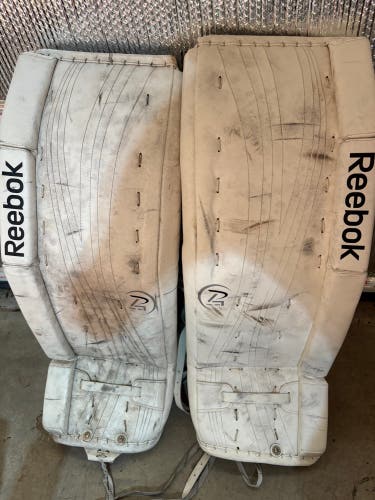 33" Reebok Premier 4 14K Goalie Leg Pads (Used)