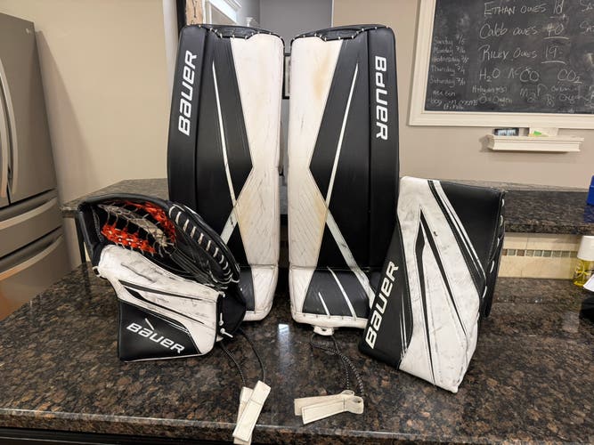 30" Bauer Vapor X5 Pro/Supreme 3S Regular Goalie Full Set (Used)