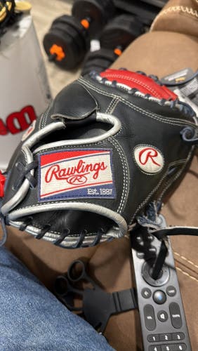 Rawlings Heart of the Hide RH Baseball Glove 33" (Used)