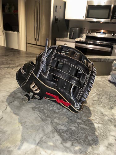 Wilson A2000 1789 RH Infield Baseball Glove 11.5" (Used)